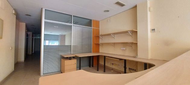 Foto 1 de Venta de oficina en calle Figueres de 116 m²
