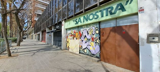 Foto 2 de Local en venda a calle D'entença de 123 m²