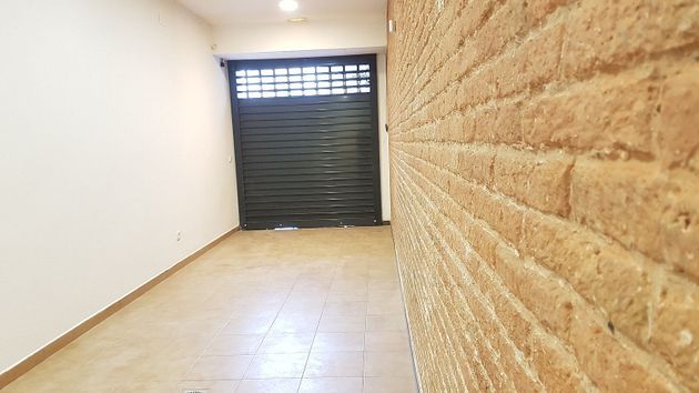 Foto 1 de Pis en venda a Centre - Cornellà de Llobregat de 2 habitacions amb terrassa i garatge