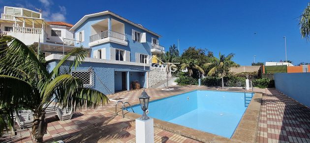 Foto 1 de Venta de chalet en San Antonio - Las Arenas de 3 habitaciones con terraza y piscina