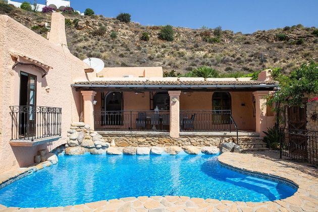 Foto 1 de Casa en venda a Turre de 5 habitacions amb terrassa i piscina