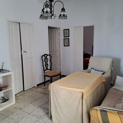 Foto 2 de Casa en venta en Pedroso (El) de 3 habitaciones con aire acondicionado