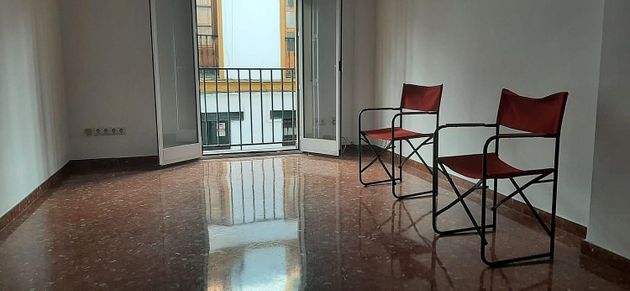 Foto 1 de Pis en lloguer a Arenal de 5 habitacions amb terrassa i balcó