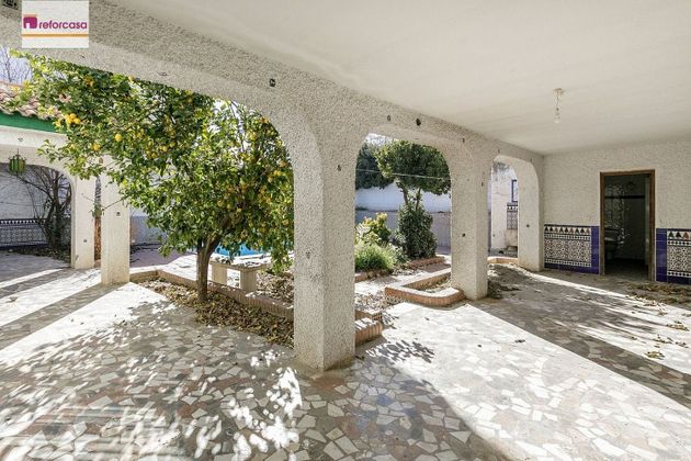 Foto 1 de Xalet en venda a calle Río Dílar de 6 habitacions amb terrassa i piscina