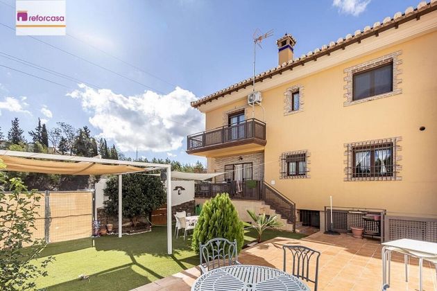 Foto 1 de Casa en venda a calle Sevilla de 4 habitacions amb terrassa i garatge