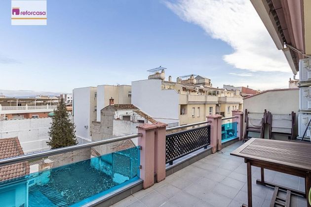 Foto 2 de Pis en venda a calle Del Generalife de 3 habitacions amb terrassa i garatge