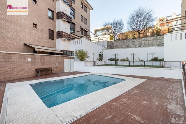 Foto 2 de Piso en venta en calle Picos de Europa de 3 habitaciones con terraza y piscina