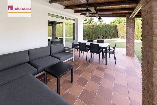 Foto 2 de Casa en venda a calle Almez de 4 habitacions amb piscina i jardí