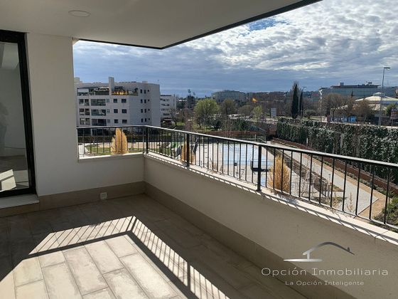 Foto 2 de Alquiler de piso en Arroyo de la Vega de 3 habitaciones con terraza y piscina