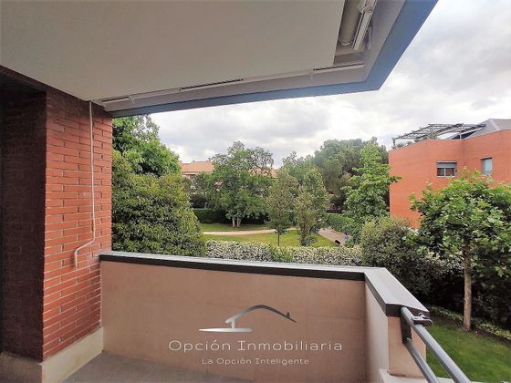Foto 1 de Alquiler de piso en Encinar de los Reyes de 2 habitaciones con terraza y piscina