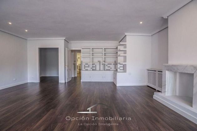 Foto 2 de Alquiler de piso en El Soto de la Moraleja de 4 habitaciones con piscina y garaje