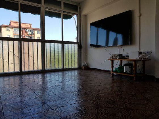 Foto 2 de Piso en venta en San Roc - El Remei de 4 habitaciones con ascensor