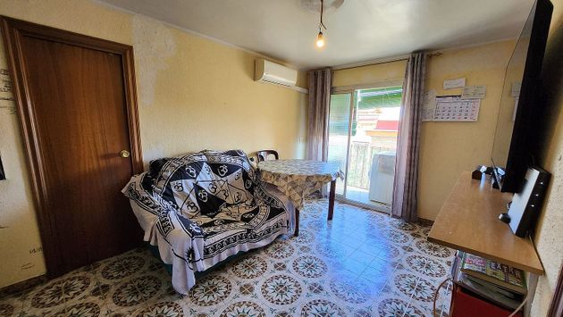 Foto 2 de Piso en venta en La Trinitat Nova de 3 habitaciones con balcón y aire acondicionado