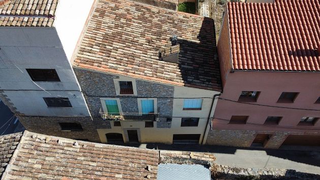 Foto 2 de Casa en venta en calle De la Font de 5 habitaciones con garaje y balcón