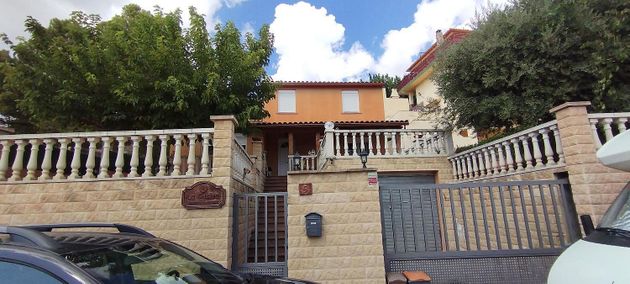 Foto 1 de Chalet en venta en Barberà de la Conca de 4 habitaciones con terraza y garaje