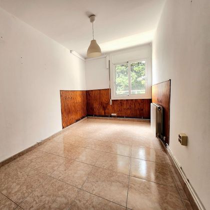 Foto 2 de Ático en venta en Guiera - Montflorit de 3 habitaciones con balcón y calefacción