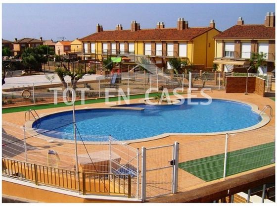 Foto 2 de Casa en venda a Vilafortuny - Cap de Sant Pere de 4 habitacions amb terrassa i piscina
