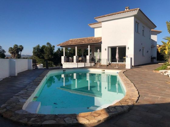 Foto 1 de Xalet en venda a Picassent de 5 habitacions amb terrassa i piscina