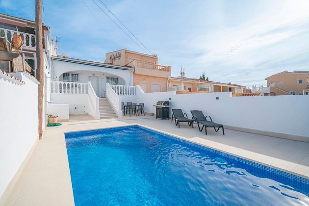 Foto 2 de Piso en venta en calle Costa Balear de 2 habitaciones con terraza y piscina
