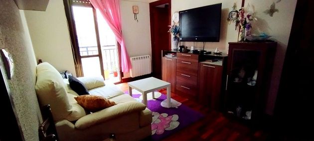 Foto 2 de Piso en venta en Santurtzi de 3 habitaciones con terraza y balcón