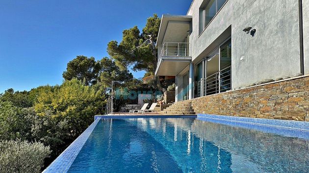 Foto 2 de Venta de casa en Llafranc - Tamariu de 4 habitaciones con terraza y piscina