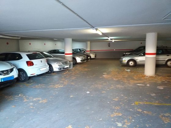 Foto 2 de Alquiler de garaje en La Font d'en Fargues de 8 m²