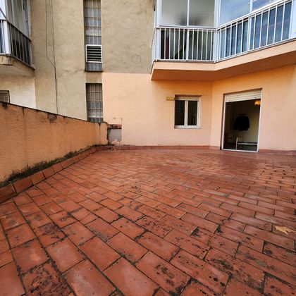 Foto 2 de Piso en venta en vía Favència de 4 habitaciones con terraza y balcón