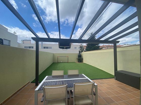 Foto 1 de Casa en venda a calle Llagostera de 4 habitacions amb terrassa i garatge