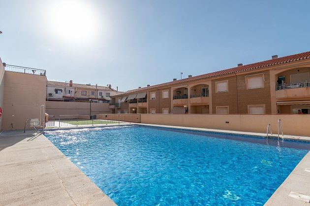 Foto 2 de Venta de piso en calle Real de Málaga de 3 habitaciones con terraza y piscina