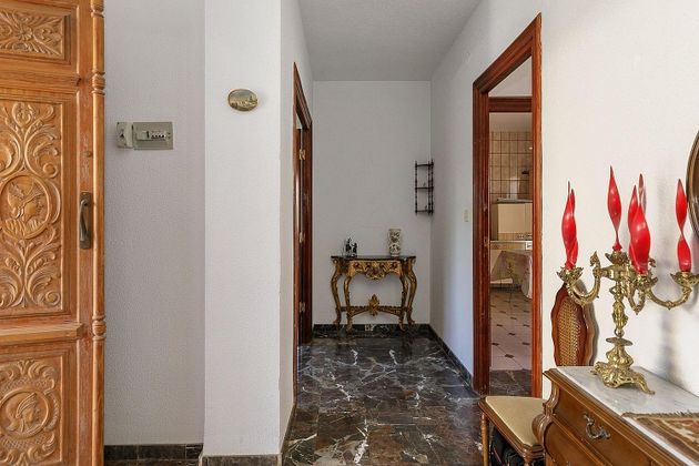 Foto 2 de Xalet en venda a Residencial Triana - Barrio Alto de 4 habitacions amb terrassa i garatge