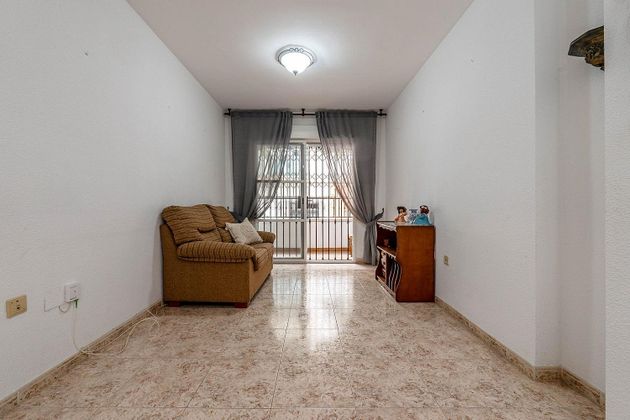 Foto 2 de Pis en venda a Salobreña de 2 habitacions amb terrassa i balcó