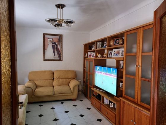Foto 1 de Casa en venta en calle Alfarería de 3 habitaciones con terraza y garaje