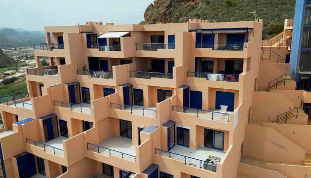 Foto 2 de Venta de piso en calle Mirador de la Marina de 2 habitaciones con terraza y piscina