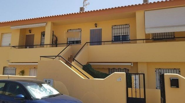Foto 2 de Pis en venda a calle Del Ancla de 2 habitacions amb terrassa i aire acondicionat