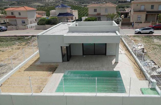 Foto 1 de Xalet en venda a avenida Huerta Nueva de 3 habitacions amb terrassa i piscina