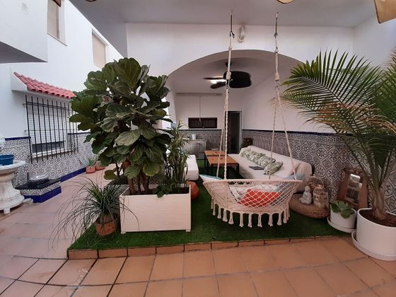 Foto 2 de Casa en venda a calle Las Brisas de 6 habitacions amb terrassa i garatge