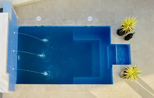 Foto 2 de Xalet en venda a calle Hierba Buena de 4 habitacions amb terrassa i piscina