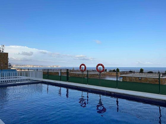 Foto 1 de Pis en venda a calle Estrellas del Mar de 2 habitacions amb terrassa i piscina