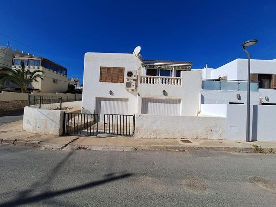 Foto 1 de Xalet en venda a calle Rapa de 3 habitacions amb terrassa i garatge