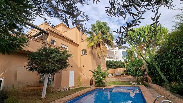 Foto 2 de Xalet en venda a avenida Del Mar de 5 habitacions amb terrassa i piscina