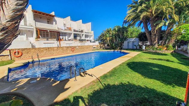 Foto 1 de Casa en venda a Las Ventanicas - La Paratá de 2 habitacions amb terrassa i piscina