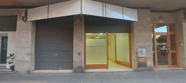 Foto 1 de Local en venta en calle Argentera de 146 m²
