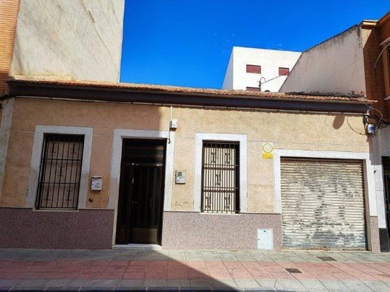Foto 1 de Xalet en venda a Zona Pueblo de 4 habitacions amb terrassa i garatge