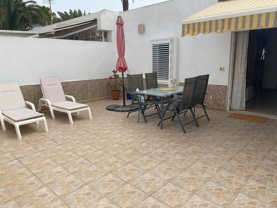 Foto 1 de Casa adosada en venta en calle Barcelona de 2 habitaciones con terraza y piscina
