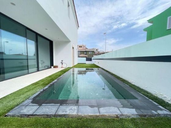 Foto 1 de Venta de chalet en San Fernando de 4 habitaciones con terraza y piscina