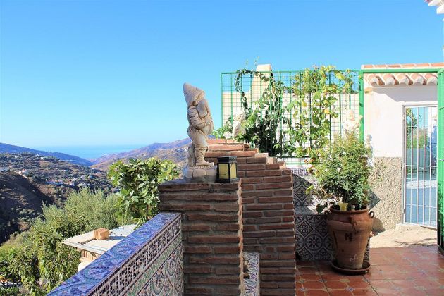 Foto 1 de Xalet en venda a Cómpeta de 4 habitacions amb terrassa i jardí
