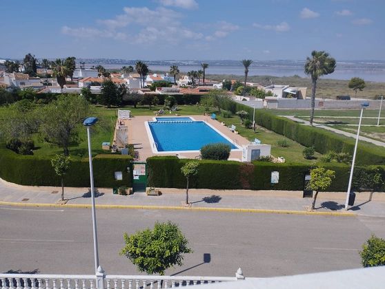 Foto 2 de Xalet en venda a La Siesta - El Salado - Torreta de 6 habitacions amb terrassa i piscina