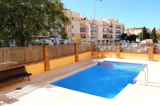 Foto 1 de Pis en venda a Chaparil - Torrecilla de 2 habitacions amb terrassa i piscina