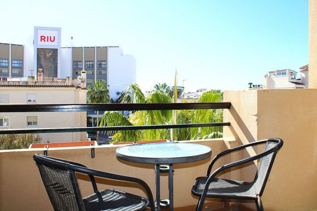 Foto 2 de Pis en venda a Chaparil - Torrecilla de 2 habitacions amb terrassa i piscina