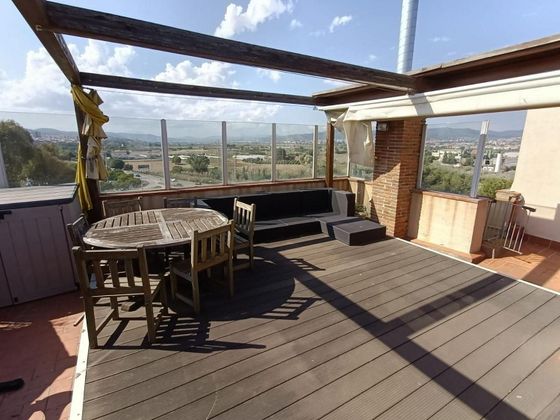 Foto 1 de Venta de casa en Centre - Sant Boi de Llobregat de 5 habitaciones con terraza y ascensor